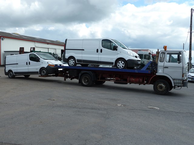 RENAULT S130 Dépanneuse - 523515